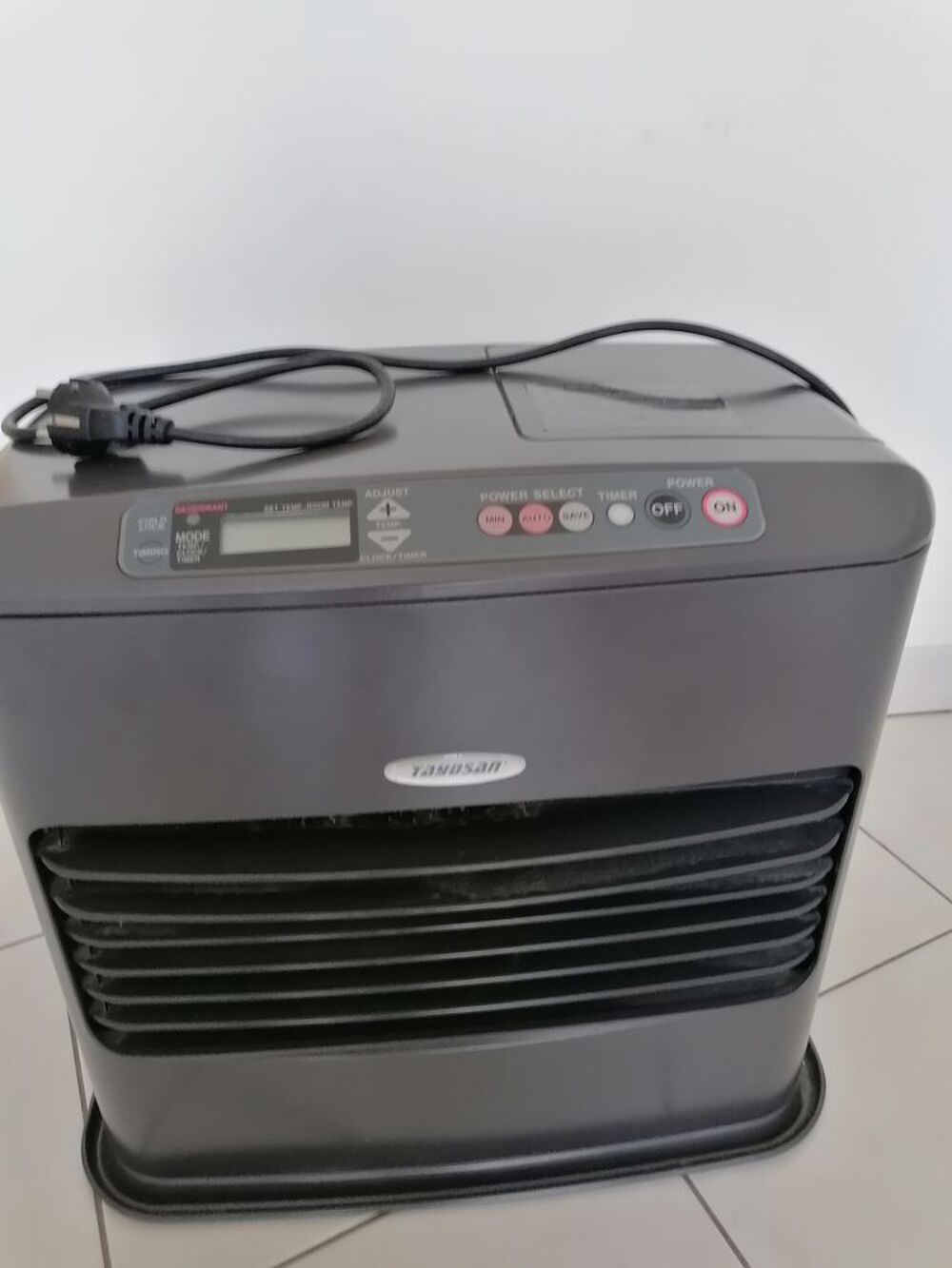 po&ecirc;le &eacute;lectronique &agrave; p&eacute;trole. Electroménager