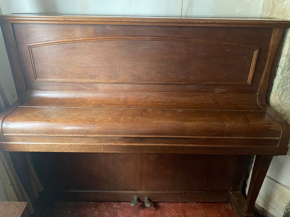 piano droit Marque RUCH Paris Instruments de musique