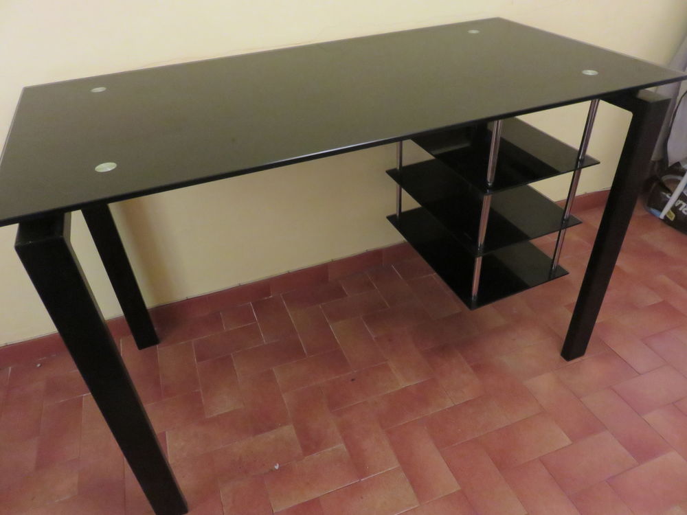 Bureau verre et m&eacute;tal Meubles