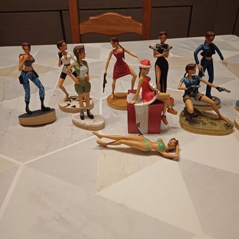 lot figurines lara croft 130 Rethel (08)