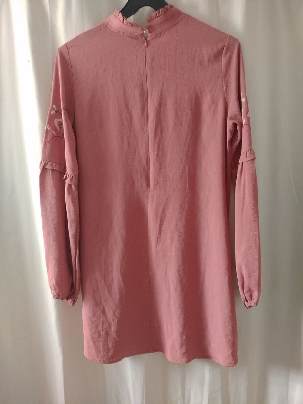 Robe courte rose Vêtements