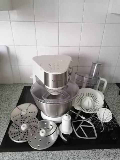 robot multifonction. 35 Bron (69)