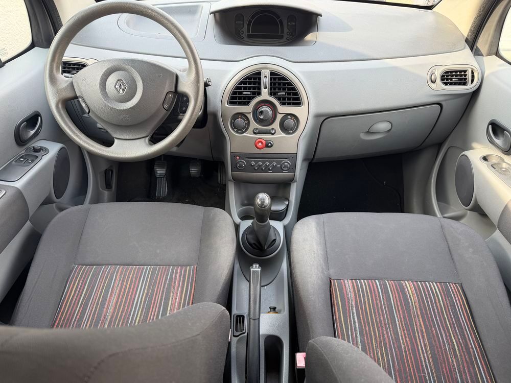 Modus 1.5 dCi 70 Confort Clim Expression 2007 occasion 95280 Jouy-le-Moutier