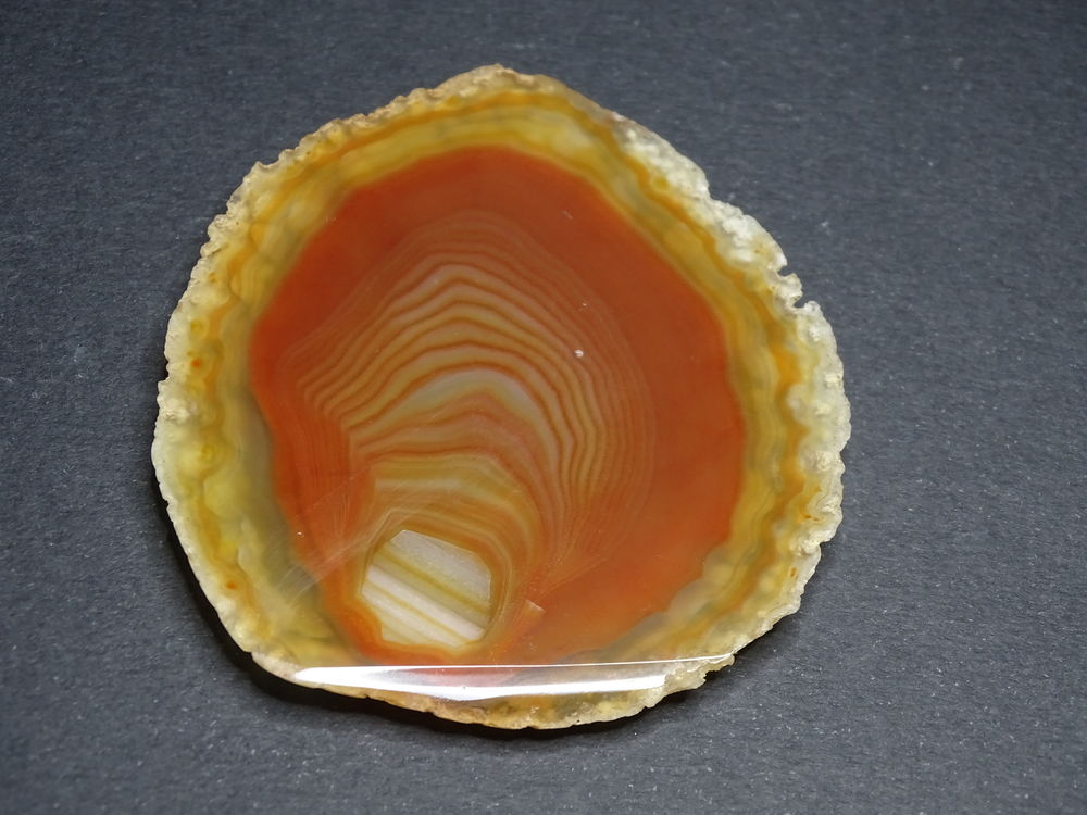 Agate naturelle non trait&eacute;e br&eacute;sil 52gr 80 x 68 x 5 mm 