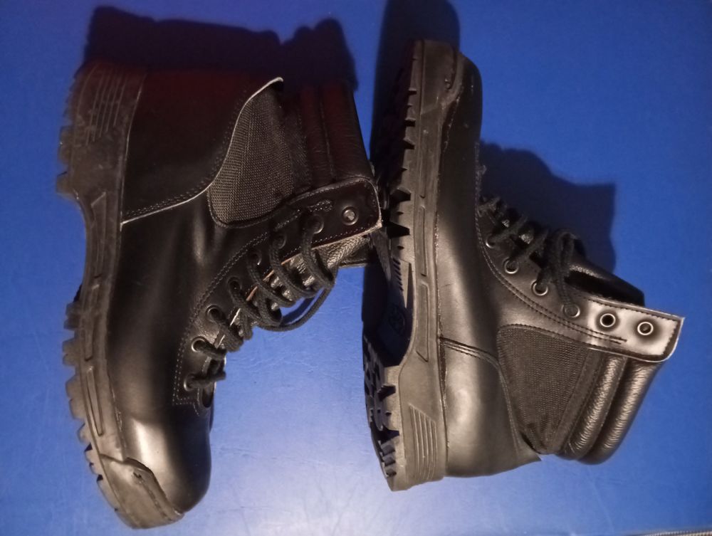 chaussures montantes bottines boots riep Chaussures