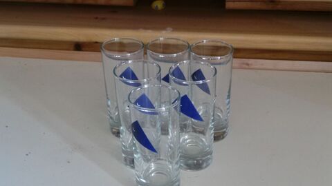 6 verres � martini ou porto 6 Charantonnay (38)