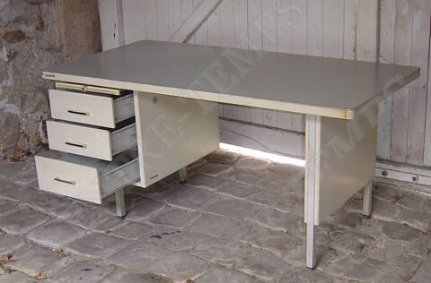 STRAFOR BUREAU MÉTAL 3 TIROIRS 1970 109 Sergines (89)