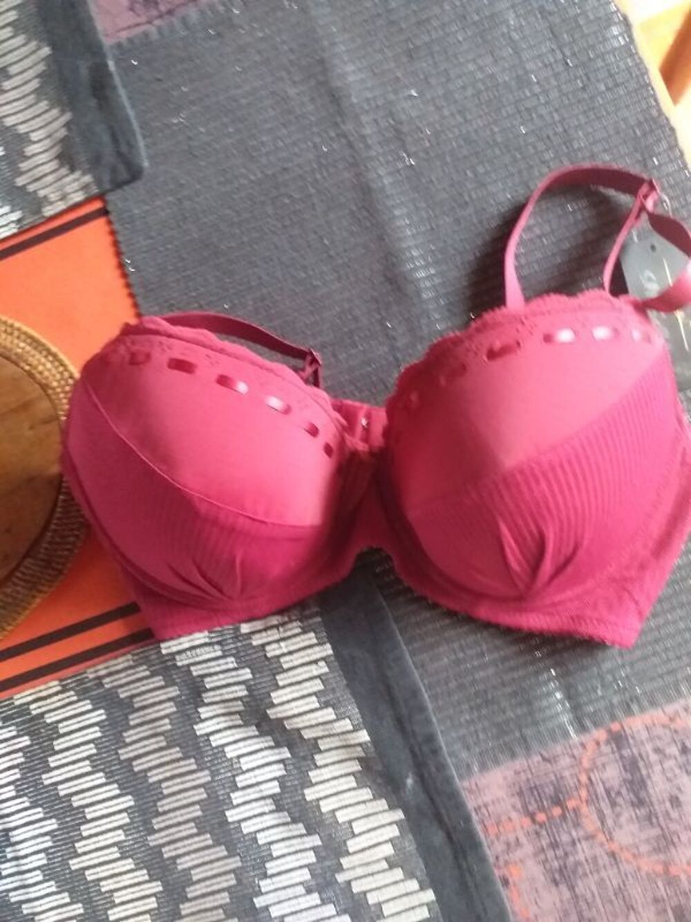 SOUTIEN GORGE TAILE 36/80D SANSELLE Vêtements