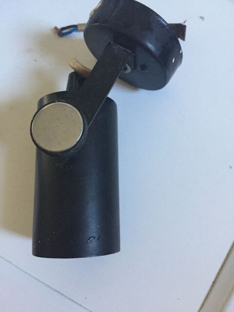 spot mural noir 5 Locon (62)