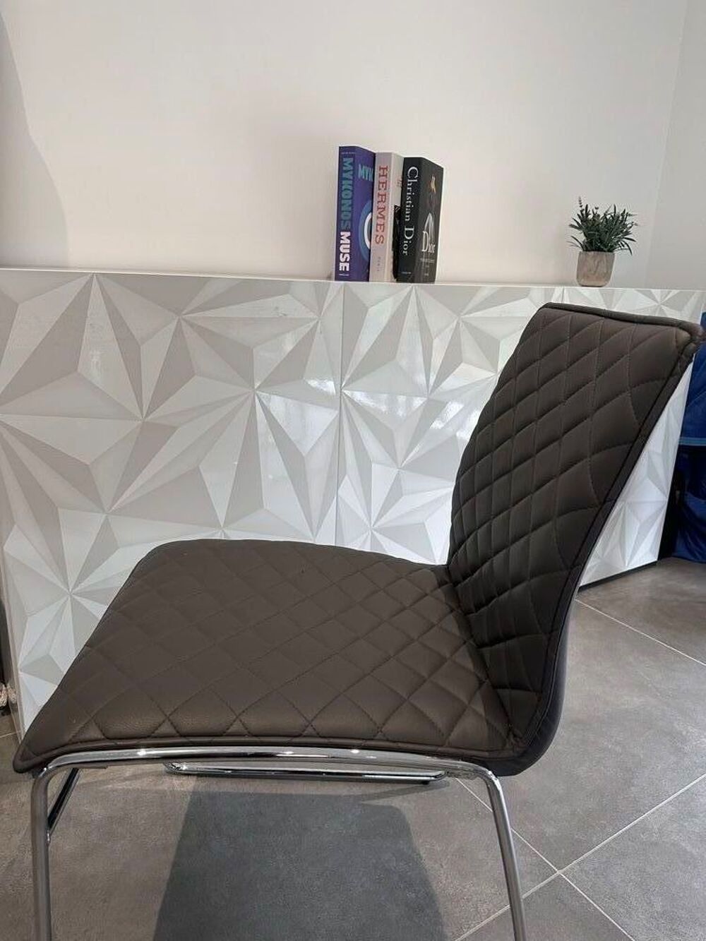 Lot de 8 chaise matelass&eacute; Meubles