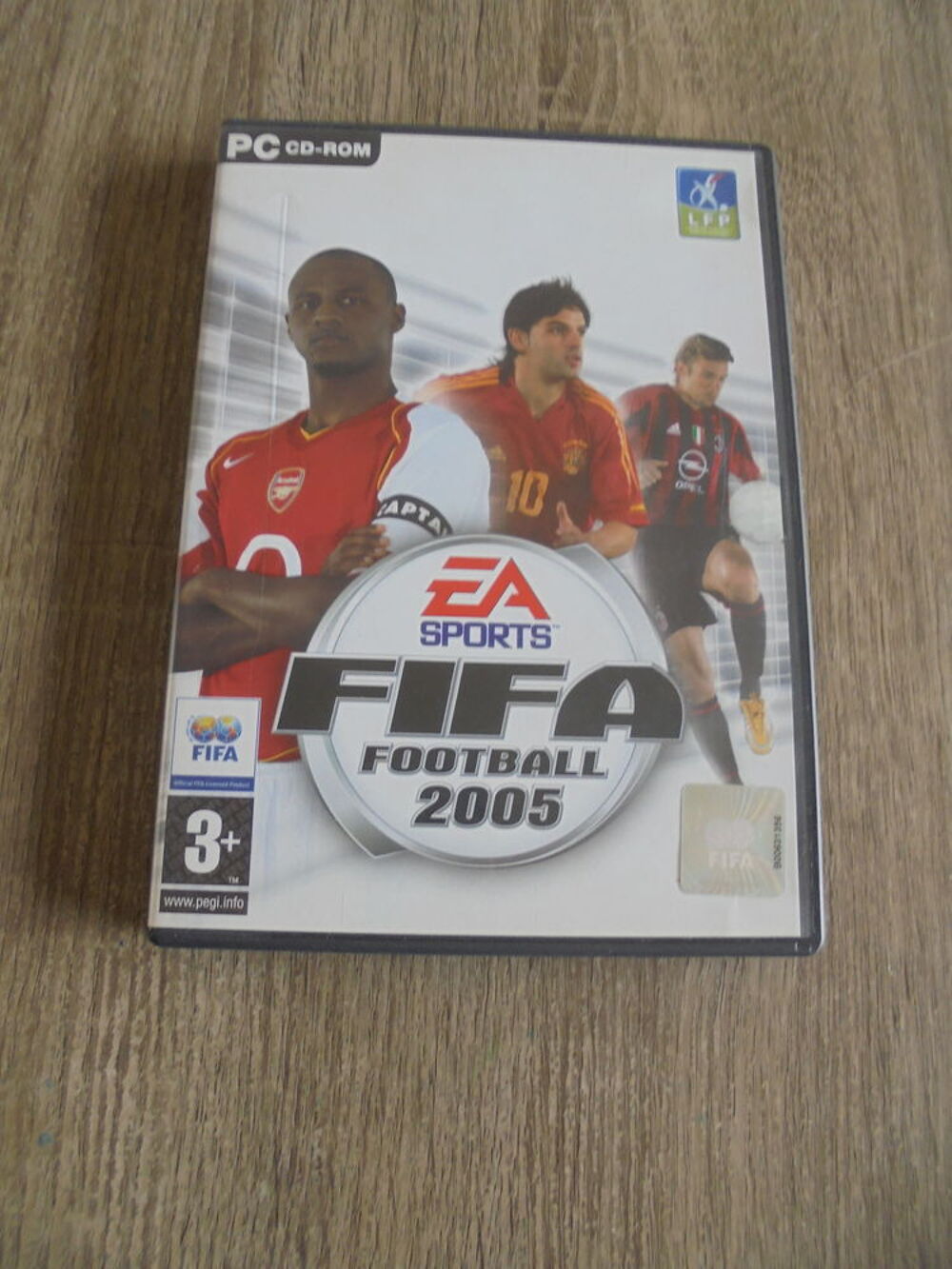 Jeu PC "Fifa Football 2005" Consoles et jeux vidéos