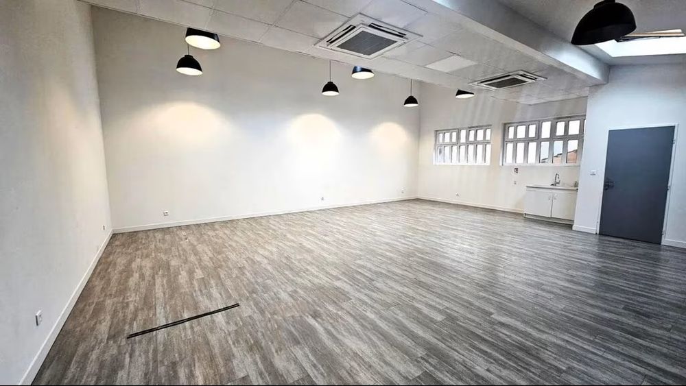 Vente Immeuble Idéal investisseur, local 205 m² totalement rénové Villeurbanne