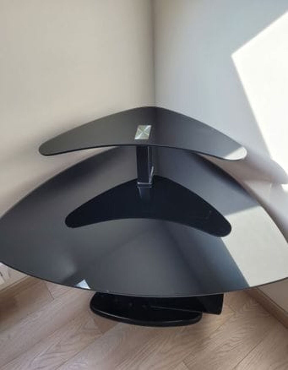 Bureau d'angle design en verre tremp&eacute; noir Meubles