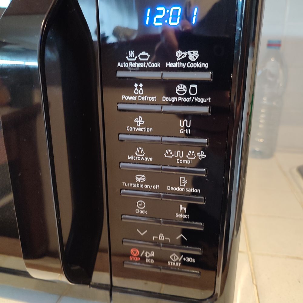 Micro-ondes Grille Samsung 28litre 900W Cuisine Electrom&eacute;nag Electroménager