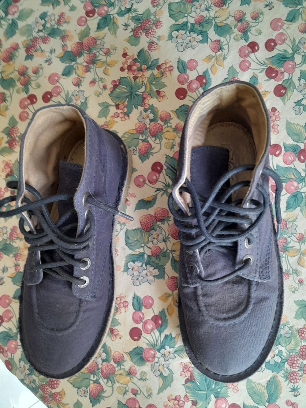 Baskets femme Kickers , pointure 37 , neuves , 
couleur bleu Chaussures