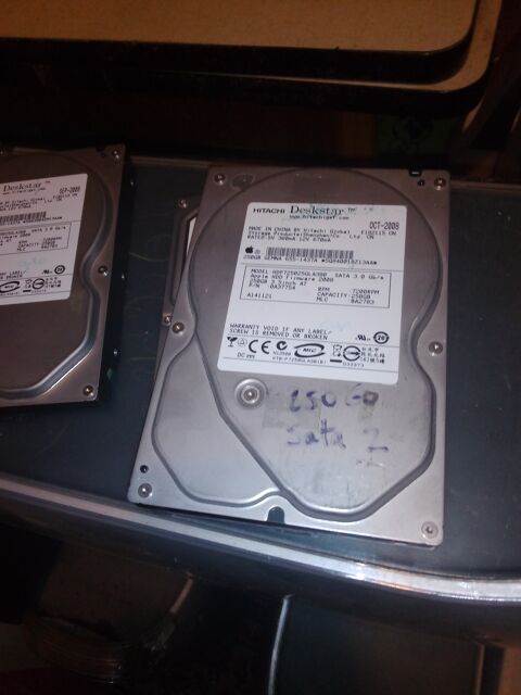 Disque dur sata 3    RAPIDE   3GO.S     DE   250GO 12 Lampertheim (67)