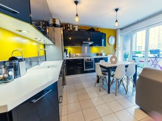  Appartement  vendre 4 pices 80 m