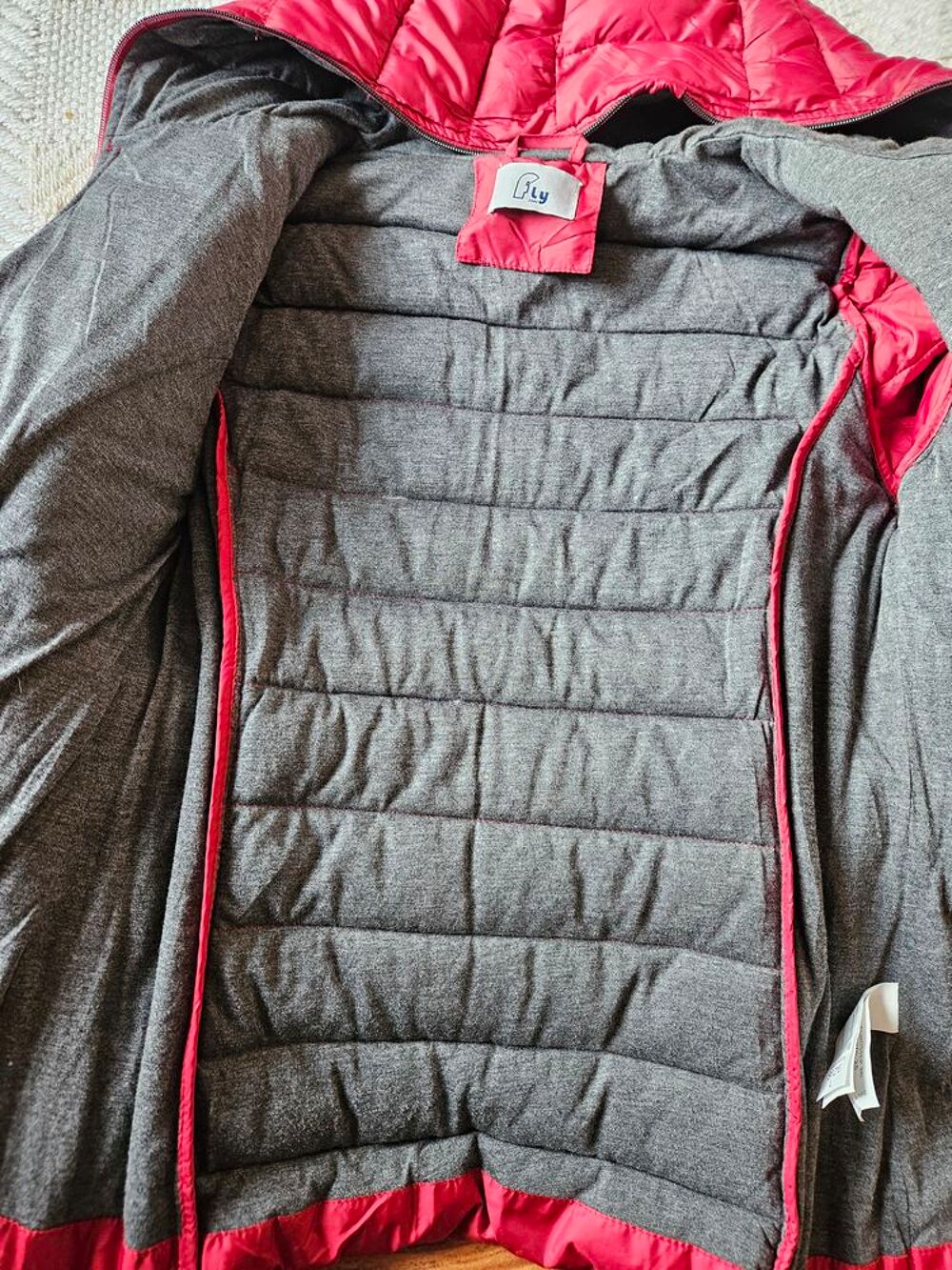 Veste d'hiver femme jamais port&eacute;e ou lav&eacute;e Vêtements