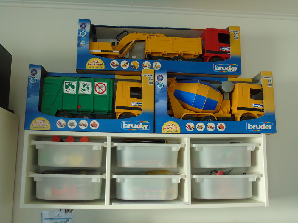 3 camions marque Bruder Jeux / jouets