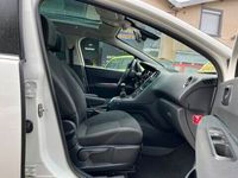 5008 1.6 HDi 112ch FAP BVM6 Business Pack 5pl 2011 occasion 42700 Firminy