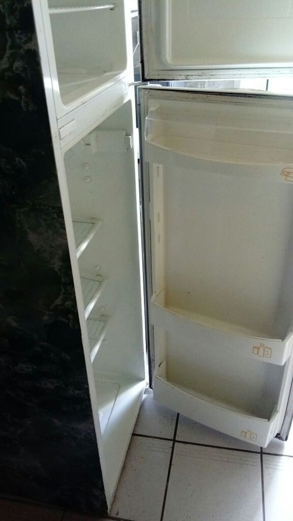 R&eacute;frig&eacute;rateur cong&eacute;lateur en l &eacute;tat Electroménager