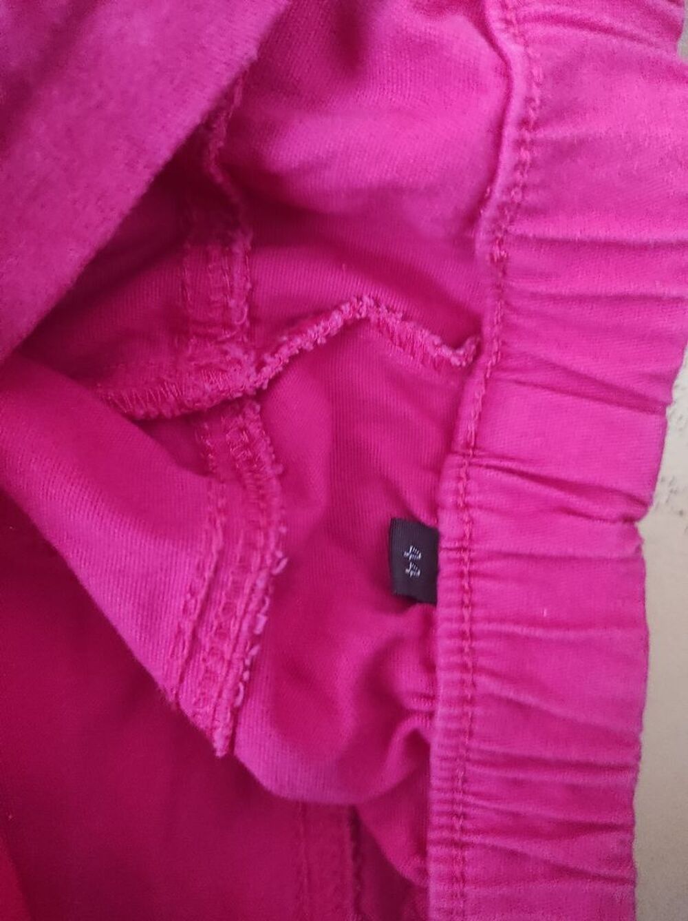15€ deux jeans taille 44 Vêtements