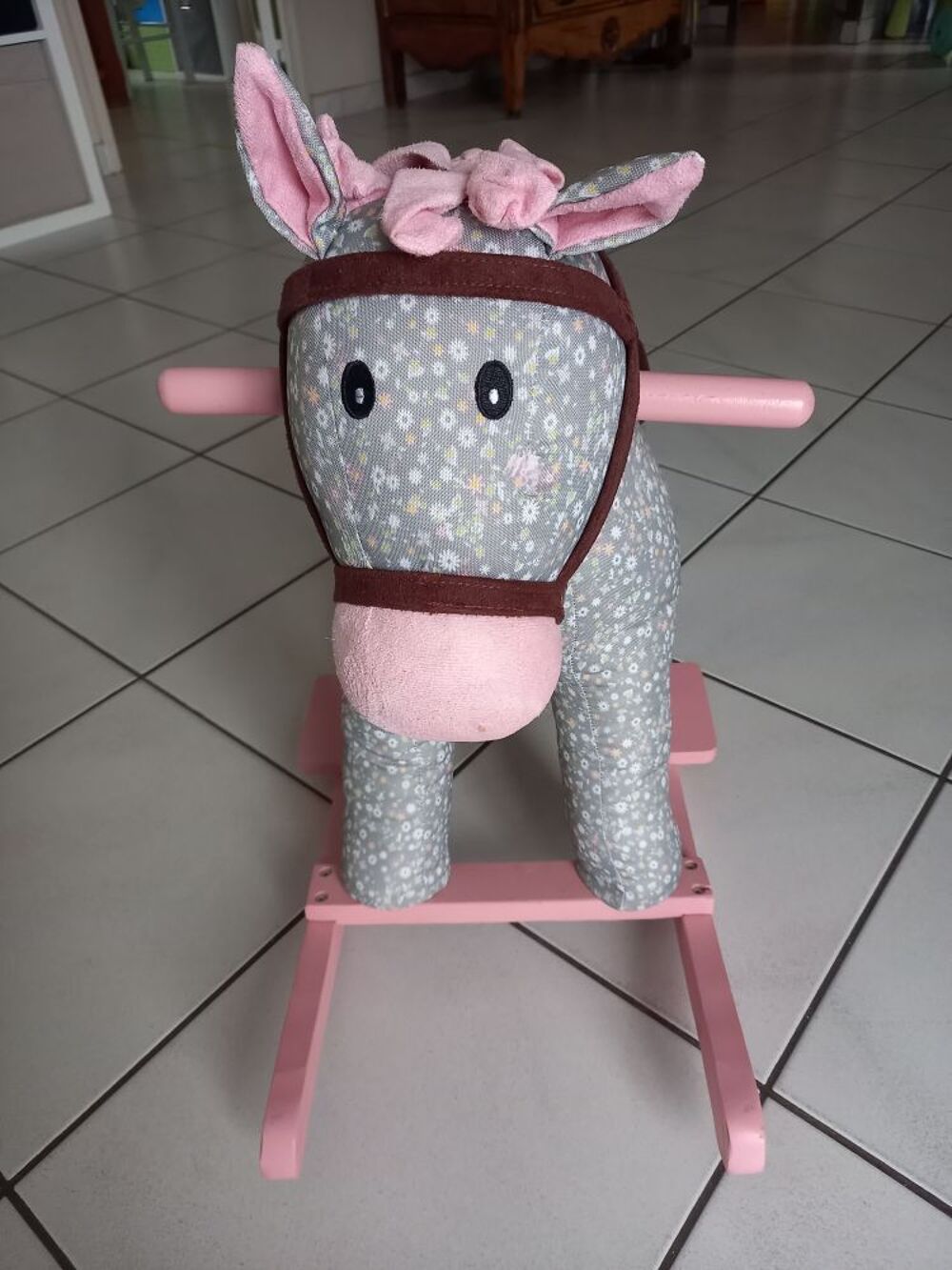 cheval &agrave; bascule Jeux / jouets
