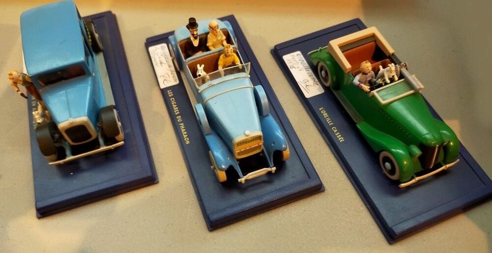 Lot complet de 3 voitures miniatures TINTIN
