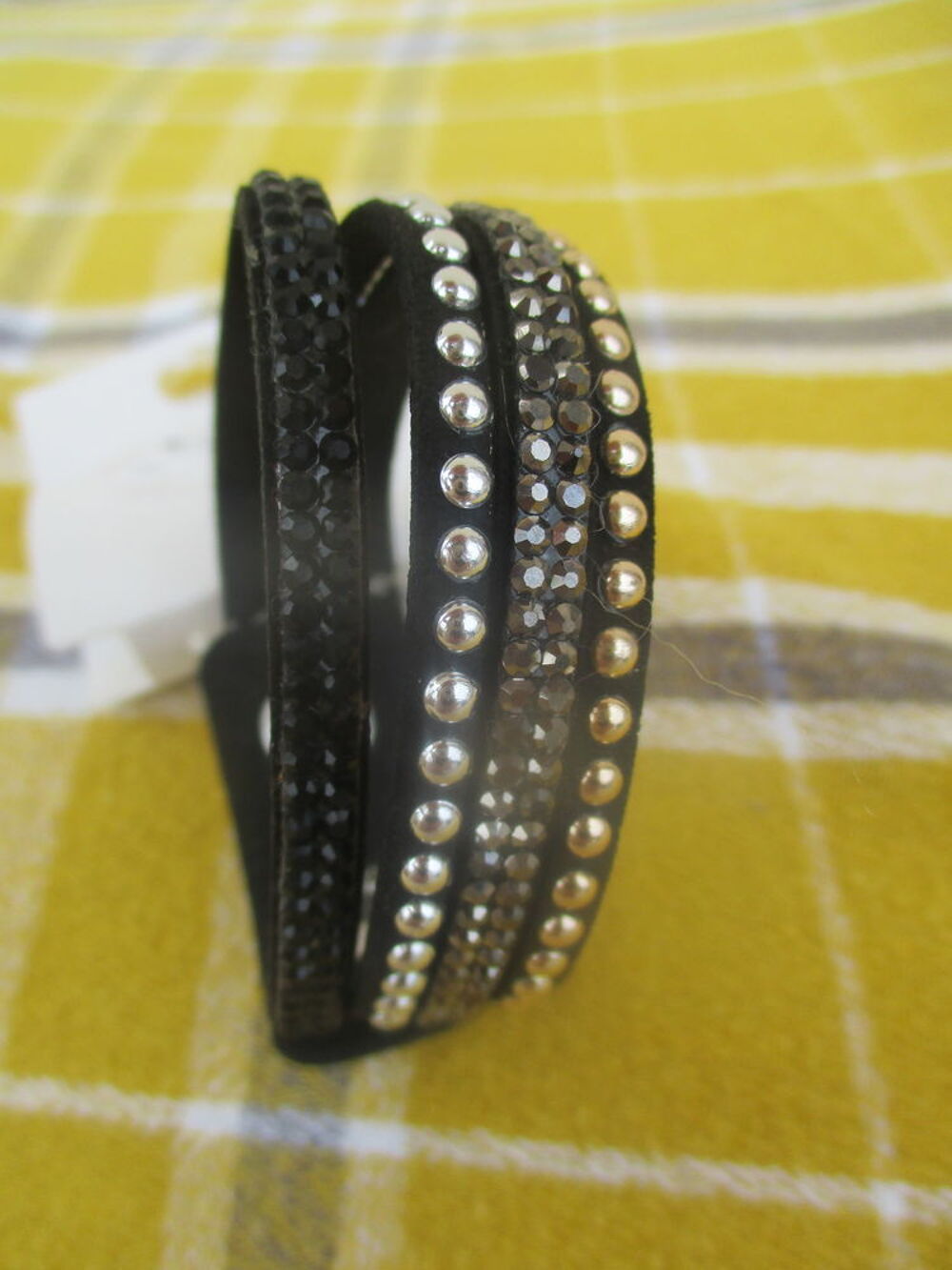 Bracelet Fantaisie, Sans Nickel, Noir Orn&eacute; de Strass - Neuf Bijoux et montres