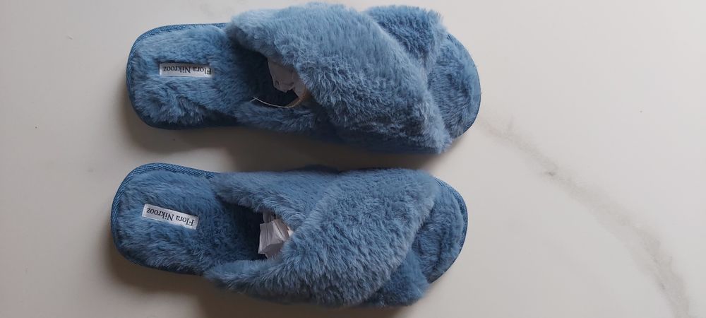 Chaussons femme neufs 38/39 Chaussures