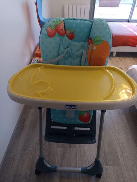 Chaise haute bébé modèle  Chicco  
0 Dieppe (76)