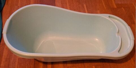Baignoire bb Auchan 5 Beauchamp (95)