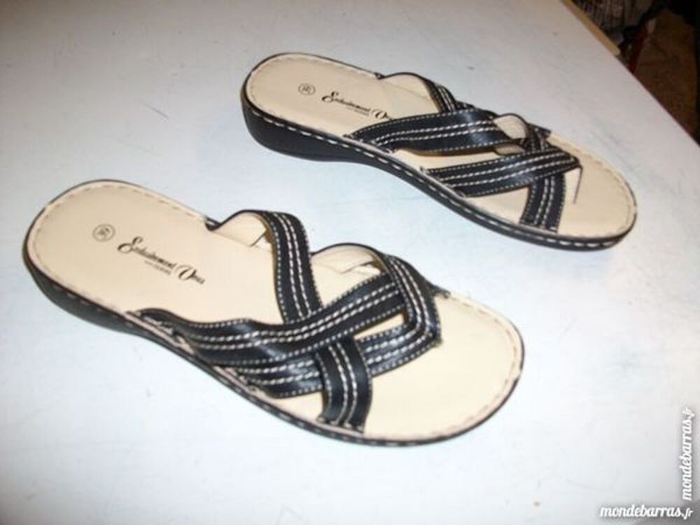 Mules-entredoigts Marine pt 39 -neuves- &agrave; 5  Chaussures