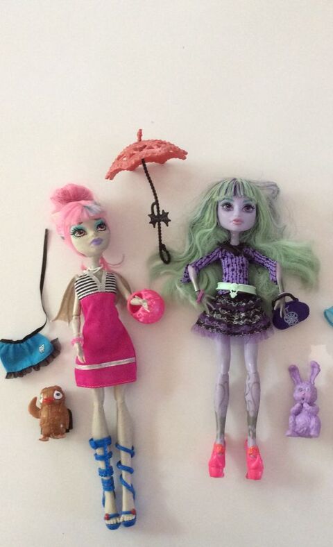 Lot de deux poupées Monster High 20 Cournonterral (34)