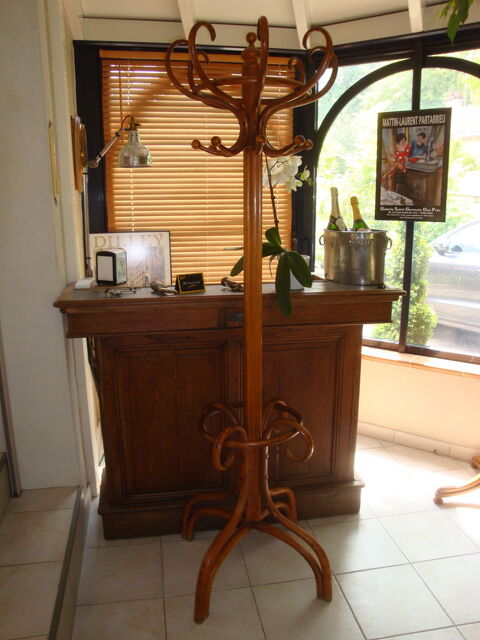 Porte Manteaux Perroquet Alexander FISCHEL 350 Saint-Fargeau-Ponthierry (77)