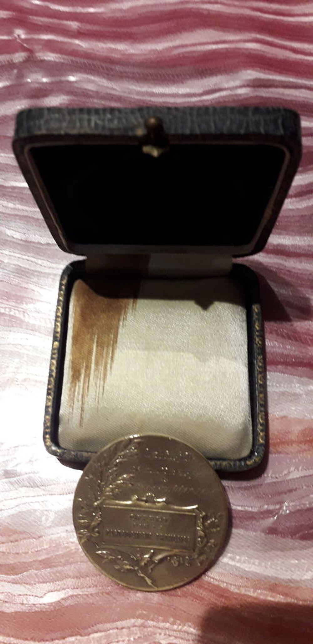 MEDAILLE EN BRONZE CARTOUCHERIE FRACAISE 1952. 
