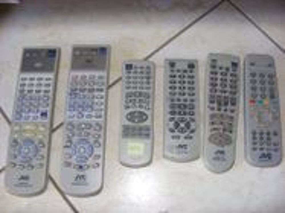 T&eacute;l&eacute;commande autre r&eacute;f JVC et camescope Photos/Video/TV