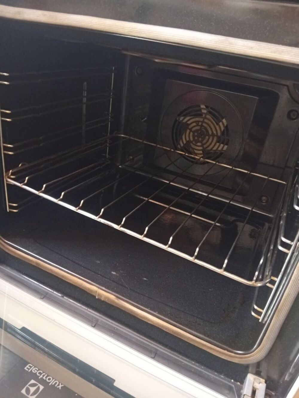 Cuisini&egrave;re electrolux Electroménager