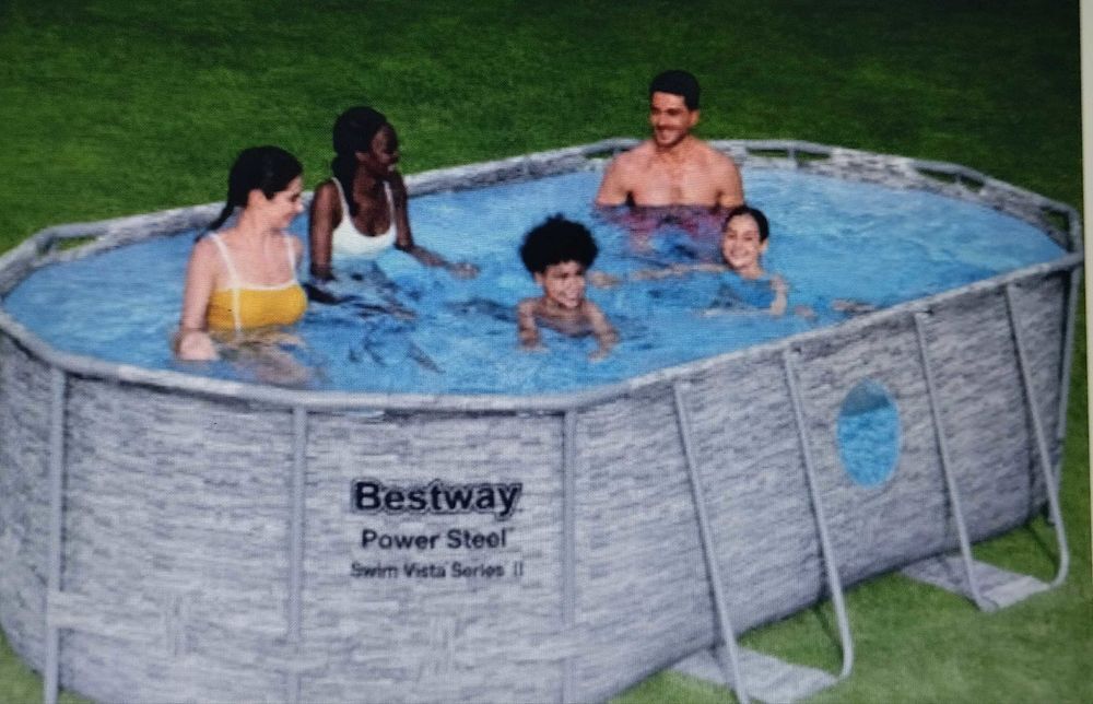 GRANDE PISCINE BESTWAY OVALE AVEC 2 HUBLOTS Sports