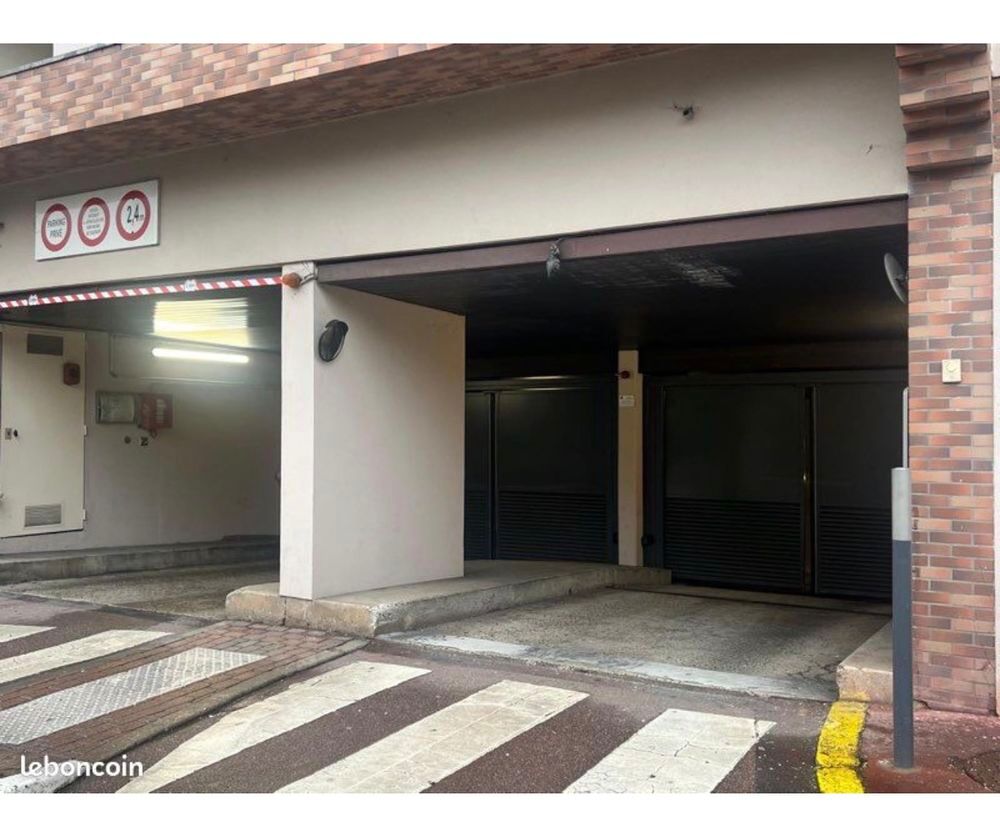 Location Parking/Garage Place de parking couvert Enghien-les-bains