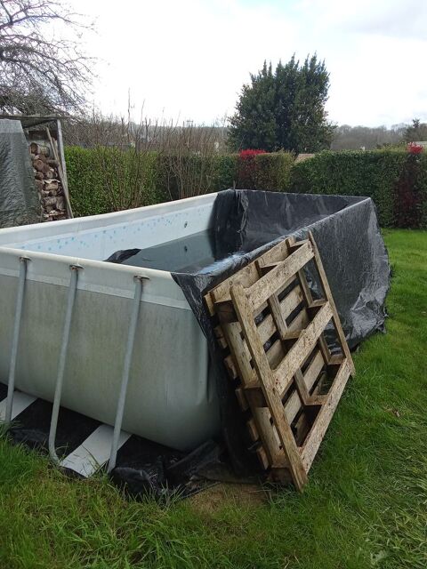 Piscine 200 Pontivy (56)