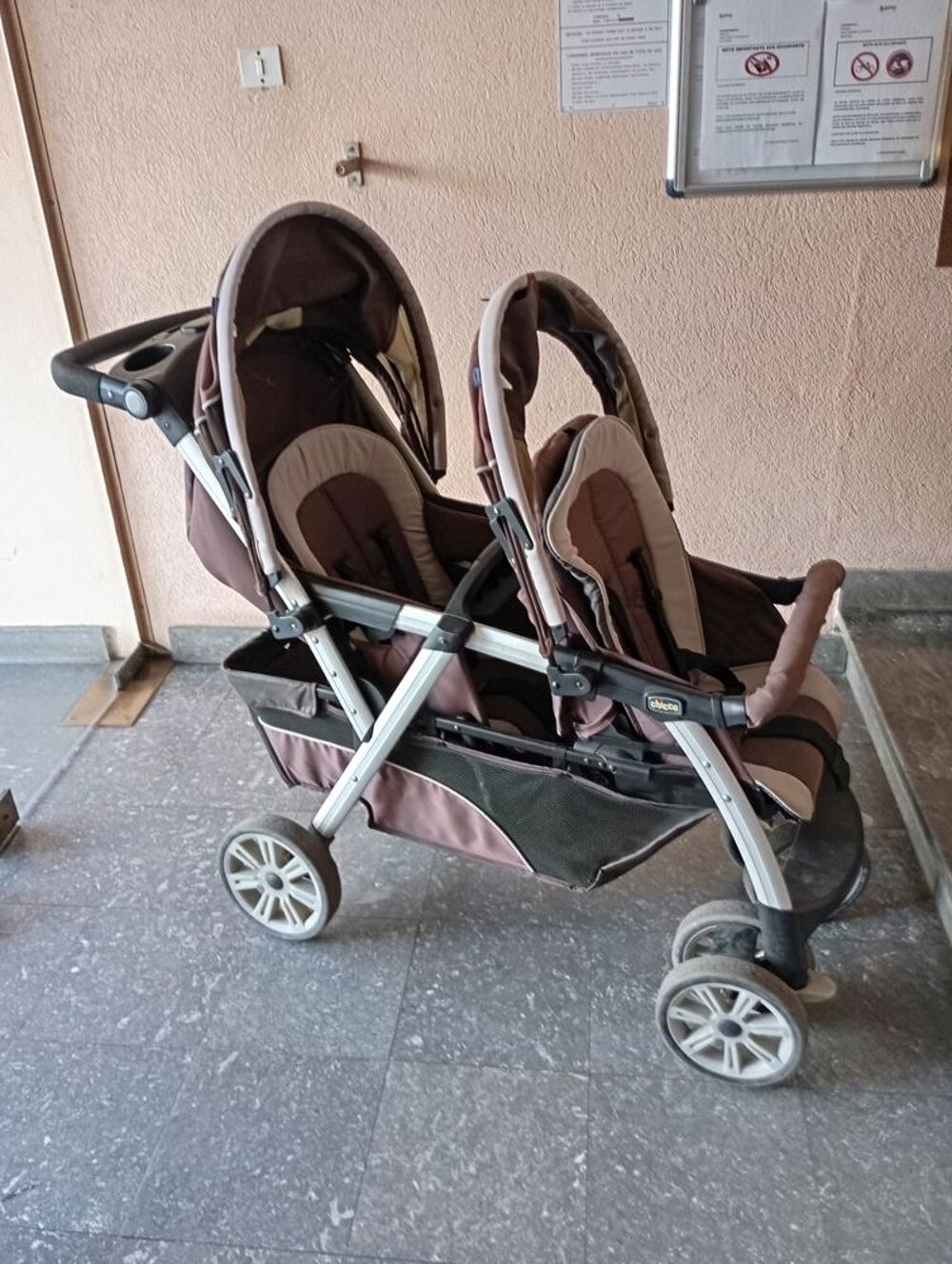 poussette double Puériculture