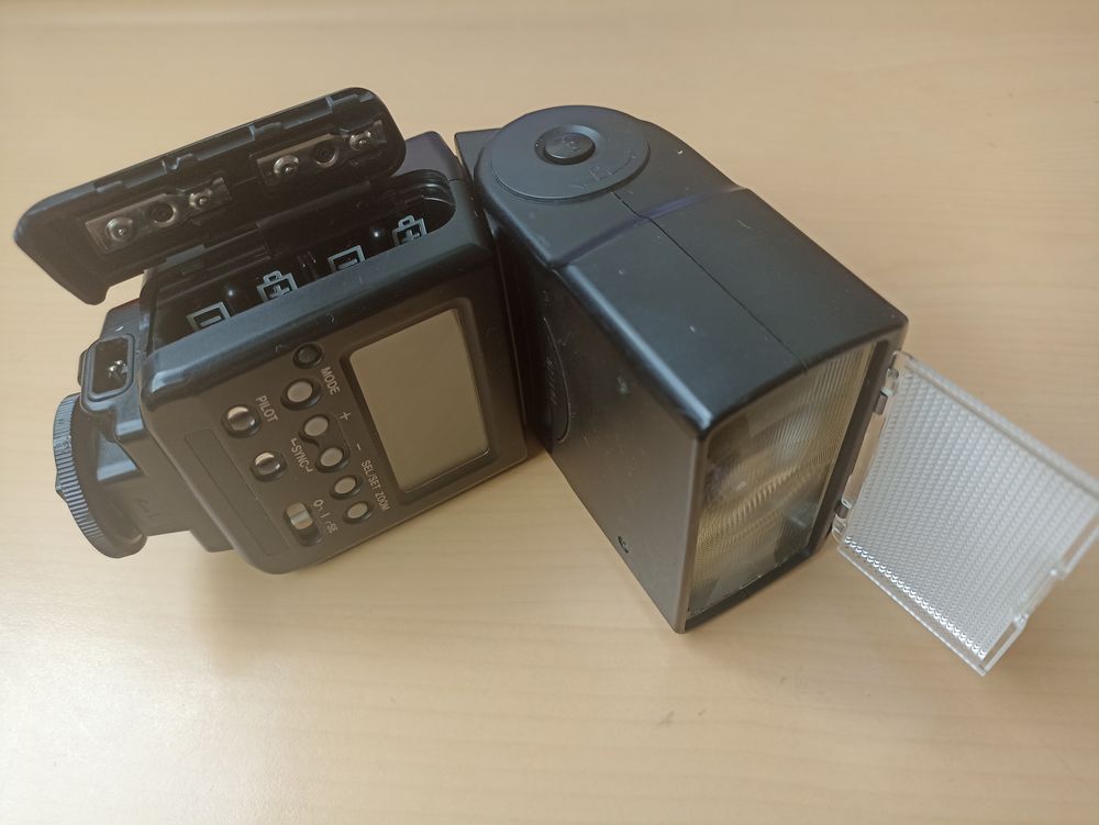 canon T70 +3 flashs Photos/Video/TV