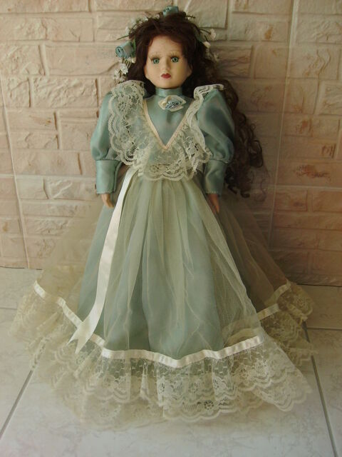 poupes de porcelaine 0 Petit-Auvern (44)