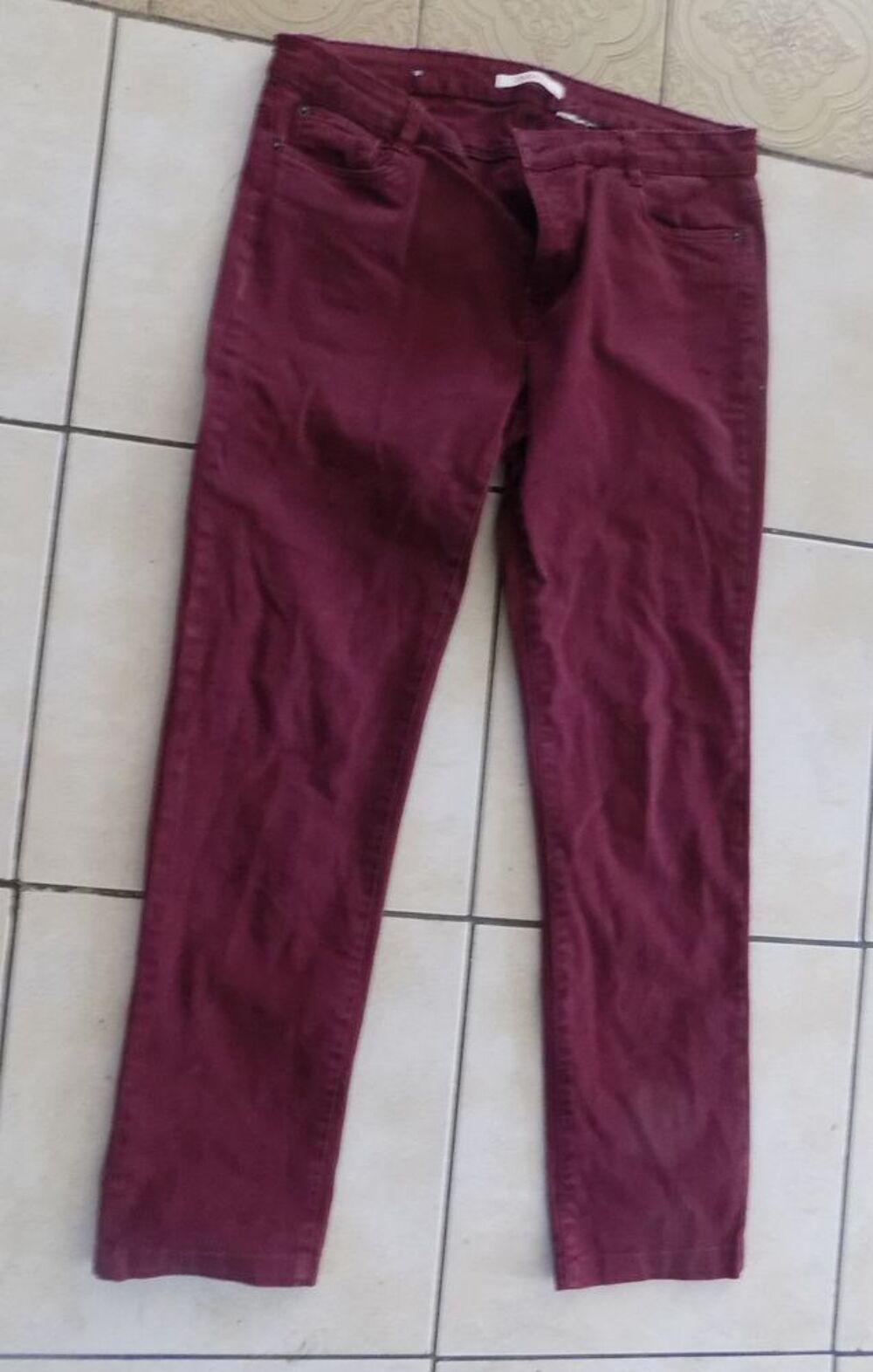 Jean bordeaux Vêtements