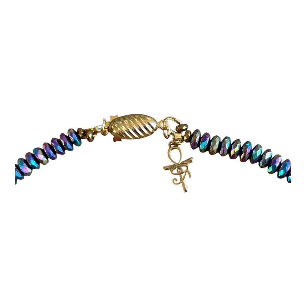 collier en perles de pierre d'hematites facett&eacute;e multicolore avec pendentif Egypte antique cl&eacute; de vie /croix de Ankh et &Aring;"il Bijoux et montres