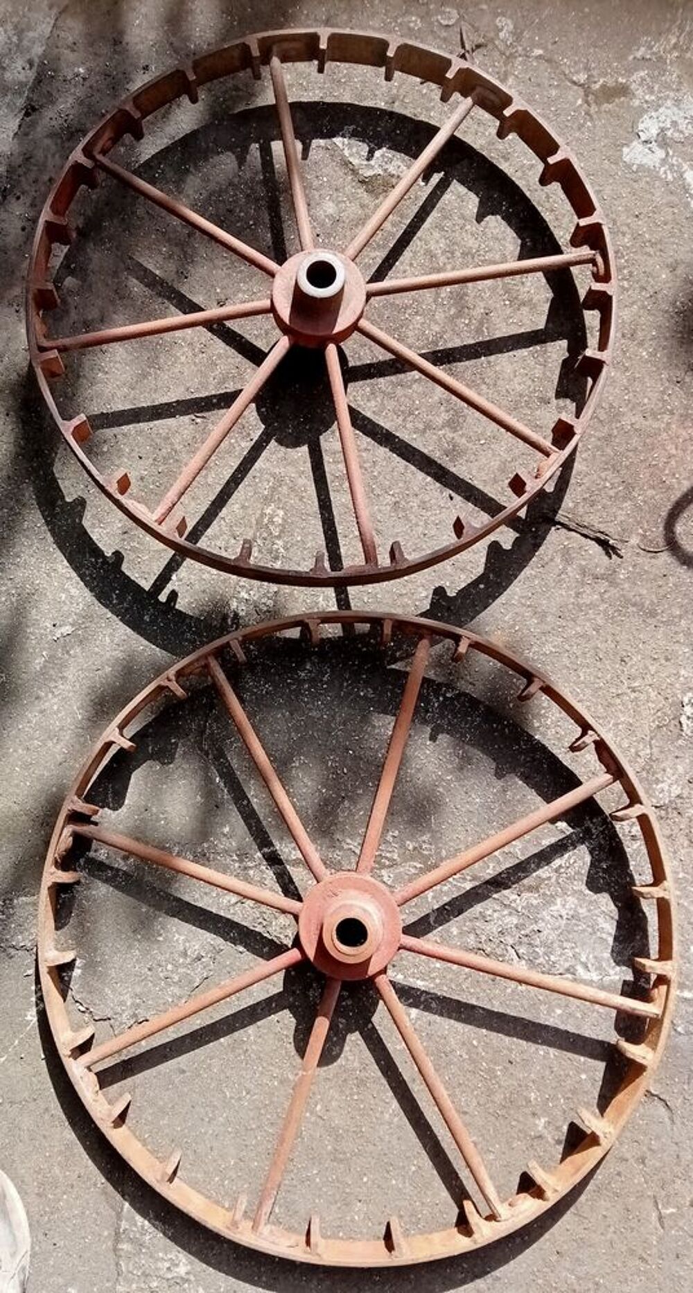 roues de charrette diam&egrave;tre 65 cm Décoration