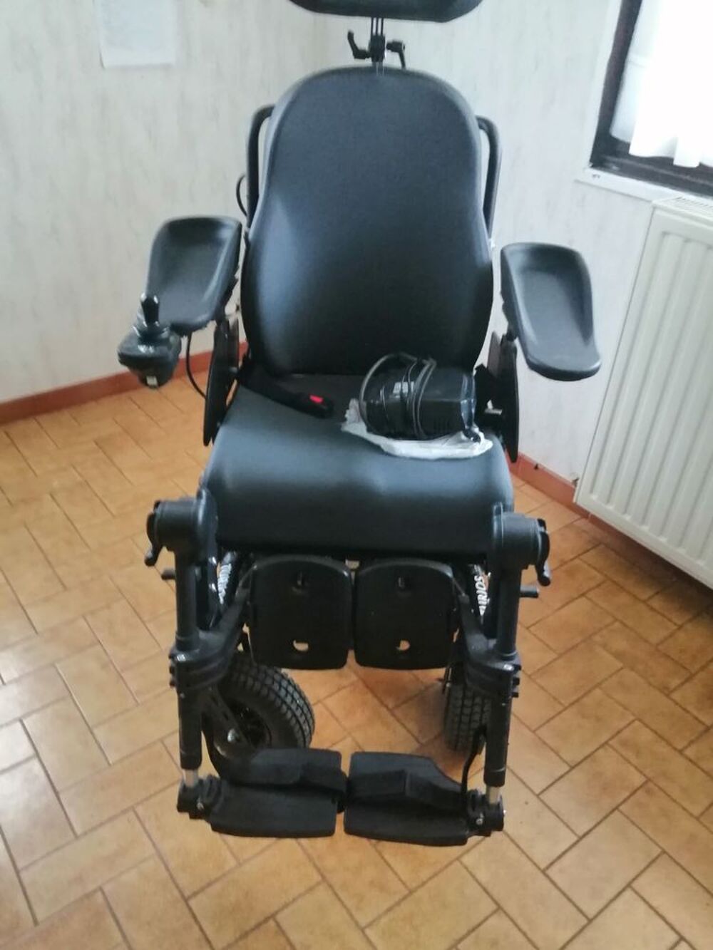 ?Fauteuil pour handicap&eacute; &eacute;lectrique NEUF Meubles