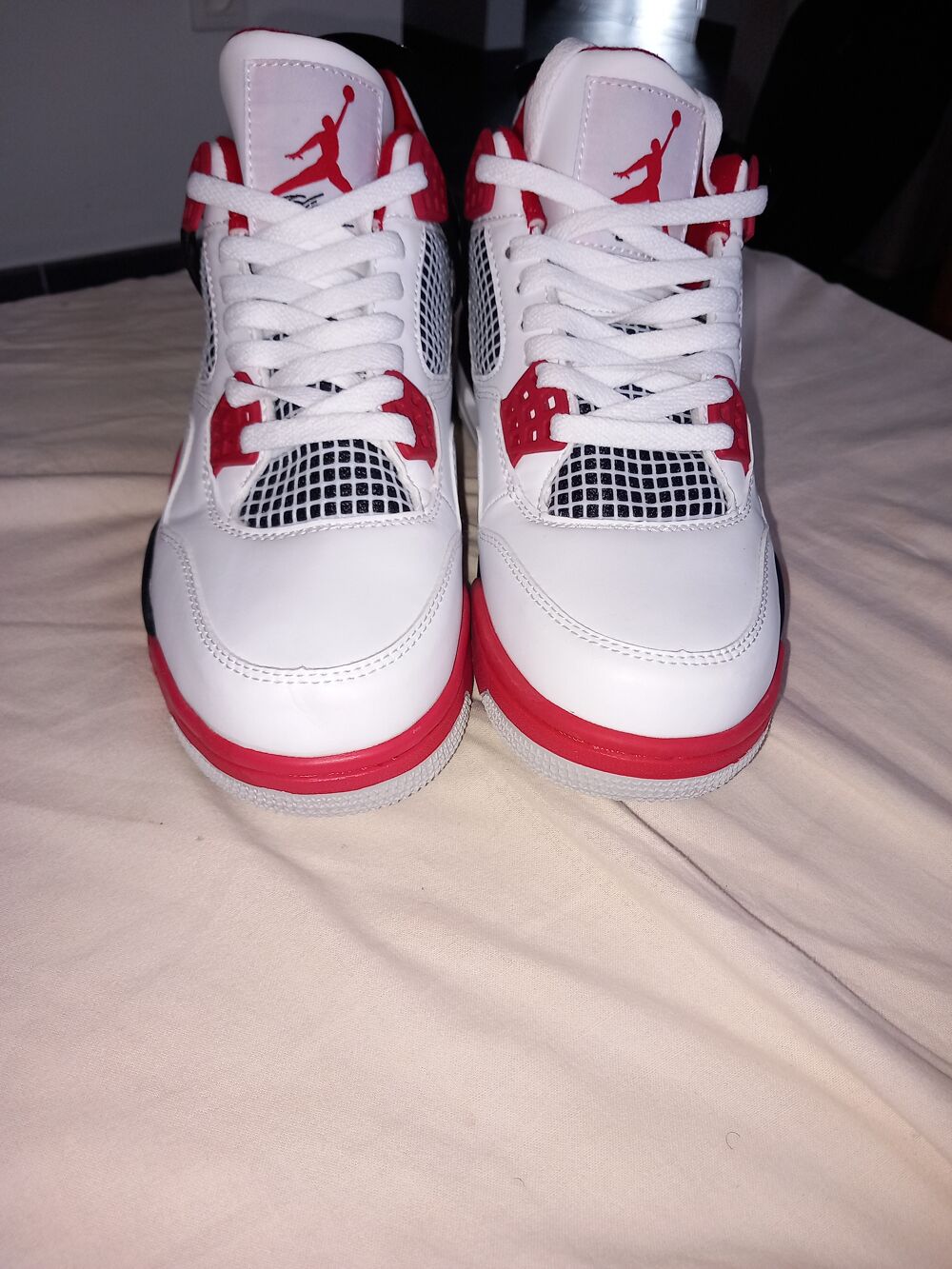 Jordan 4 rouge et blanc store