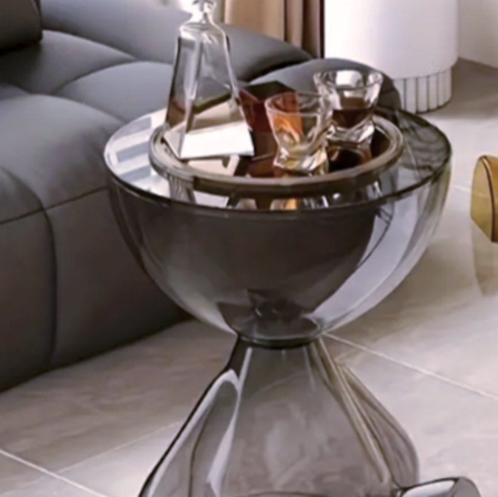 Table design transparente gris fum&eacute; ? moderne, l&eacute;g&egrave;re et raf Meubles